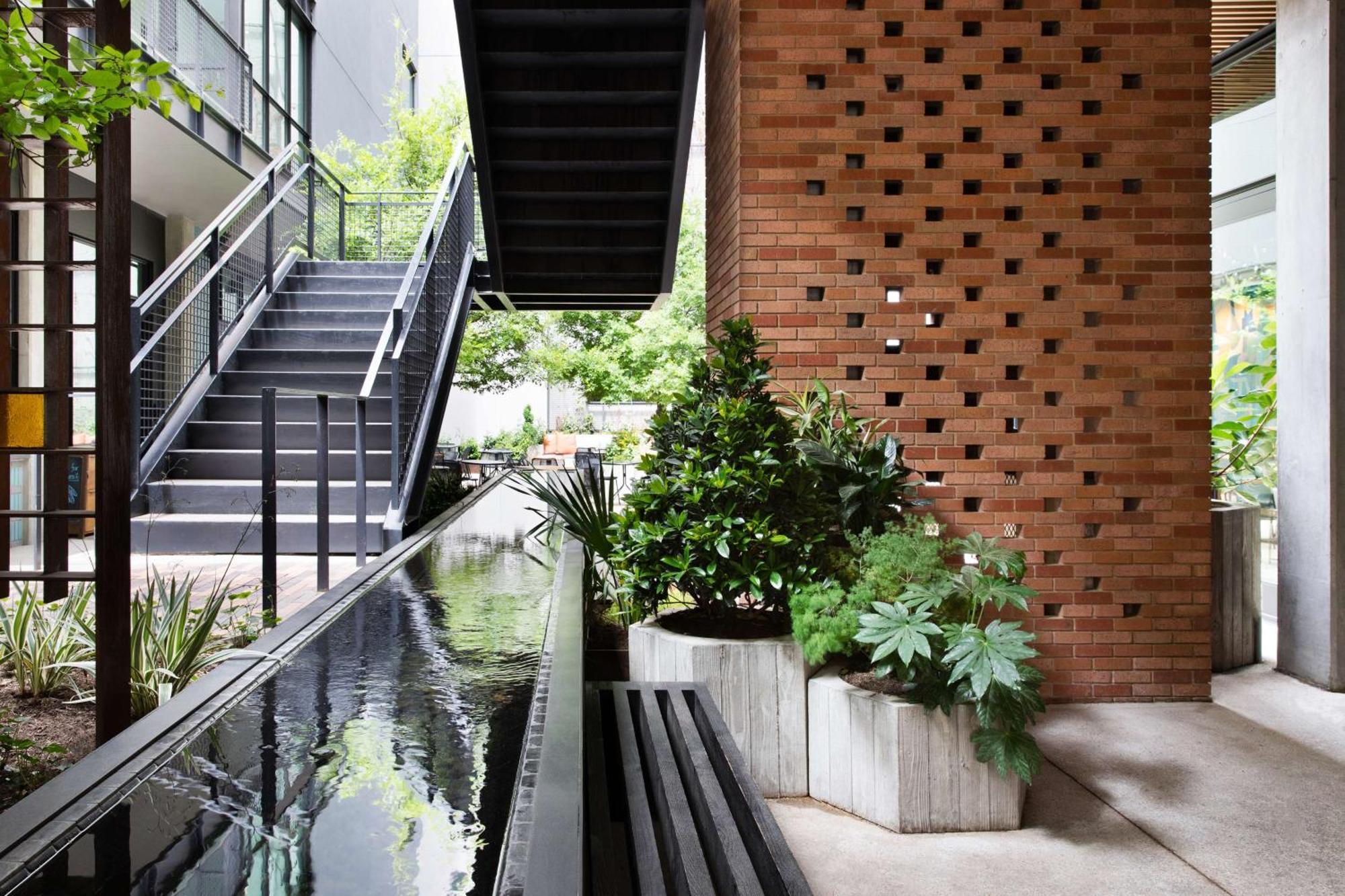 Canopy By Hilton Austin Downtown Exterior photo